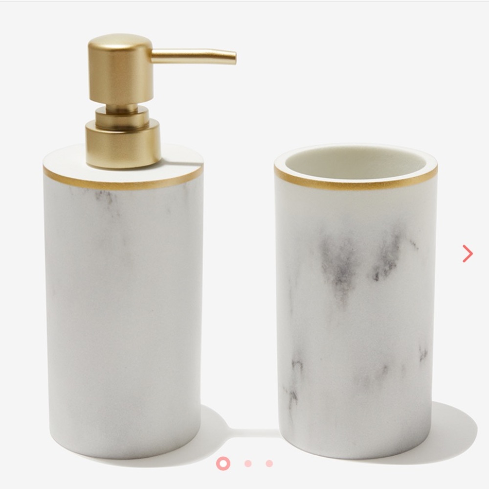 🔥3/45🔥 NWT 2 piece bath set